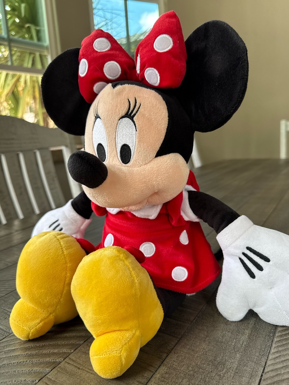 Disney Store - Disney Parks Minnie Mouse Plush Toy